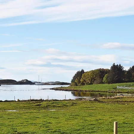 6 Person In Bud-by Traum * Bud